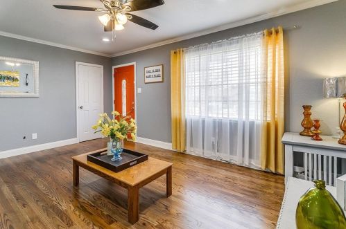 921 Fuller Ave, Fort Worth, TX 76115-3620