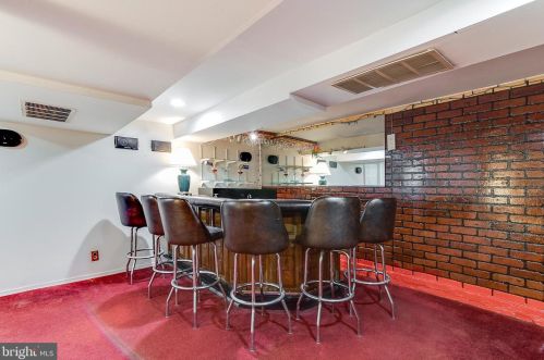 2030 Capitol St, Washington DC 20002-1102 exterior