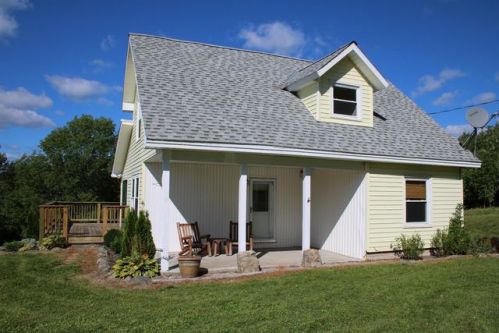 630 Cape Horn Rd, Stamford, NY 12167-2606