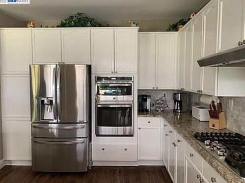 6521 Young Oak Ct, Citrus Heights CA  95662-6007 exterior