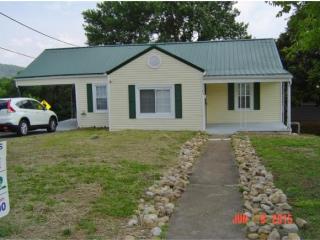 2101 Fort Robinson Dr, Kingsport, TN 37660-2341