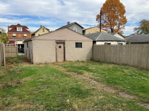 4614 5th Ave, Beaver Falls PA  15010-3320 exterior