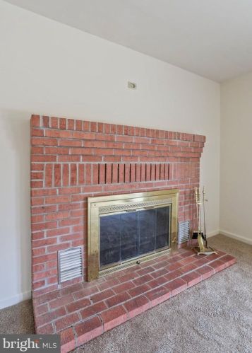 166 Hyde Park Ln, Charles Town WV  25414-4545 exterior