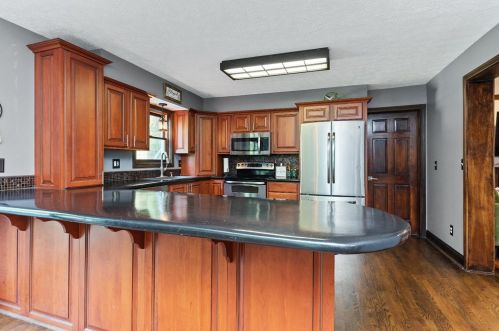 1755 Stuttgart Dr, Saint Martin OH  45118-8435 exterior