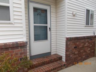 409 Saddle Ct, Flemington NJ  08822-1882 exterior