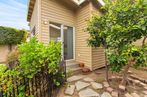 24409 Neece Ave, Torrance CA  90505-6523 exterior