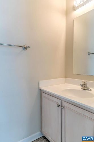 17 Shortwood Cir, Bybee VA  22963-2747 exterior