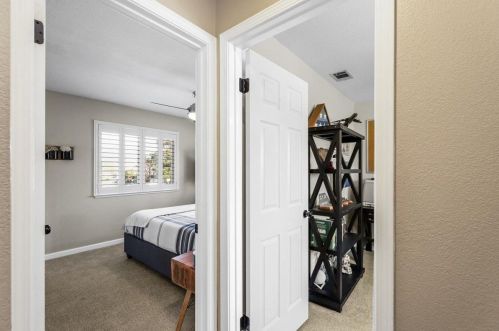 1900 Foxtail Ct, Turlock CA  95382-2890 exterior