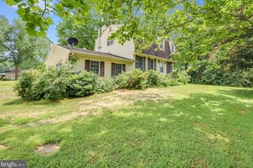 1823 Harvey Straughn Rd, Blackbird DE  19734-9646 exterior