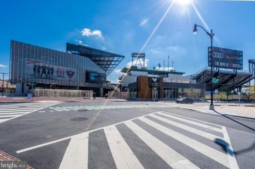 525 Water St, Washington DC 20024 exterior