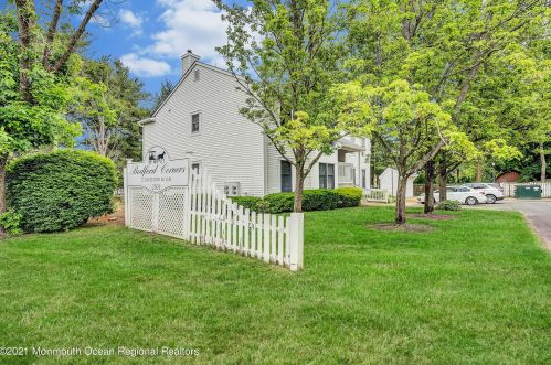 2501 Bedford Corners Ln, Belmar, NJ 07719-3859