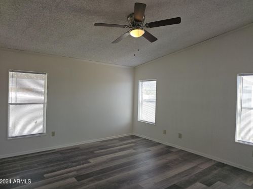 3721 Ross Ave, Glendale AZ  85308-2145 exterior