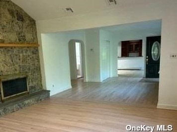 130 Maple Ave, Northport NY  11768-2027 exterior