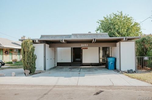 2053 Whitewater Dr, Bullhead City, AZ 86442-5232