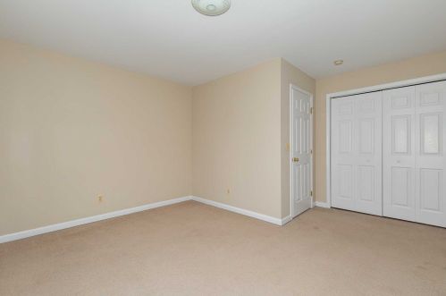 17 Windsor Ct, Poughkeepsie NY  12601-1116 exterior