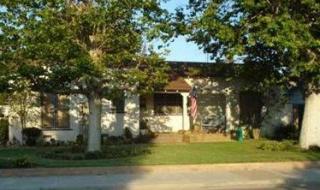 1415 Middleton St, Hanford, CA 93230-2835