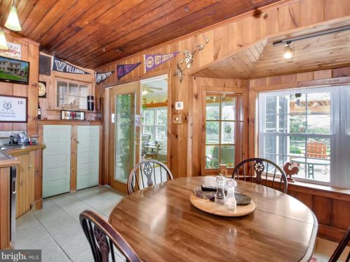 251 Bancroft Rd, Kennett Sq PA  19348-2292 exterior