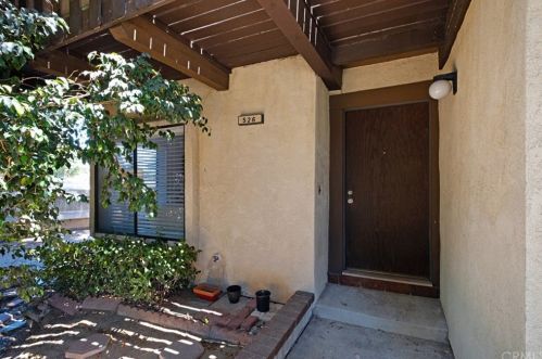 526 Flower Cir, Orange, CA 92868-4508