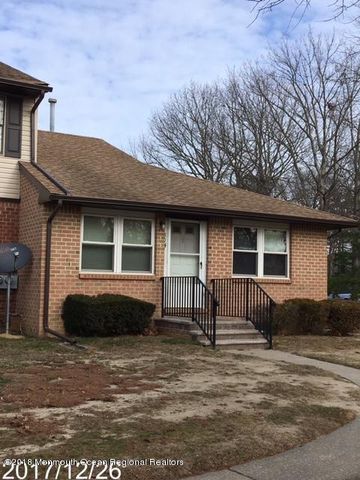 804 Jenny Ct, Bricktown, NJ 08724-7177
