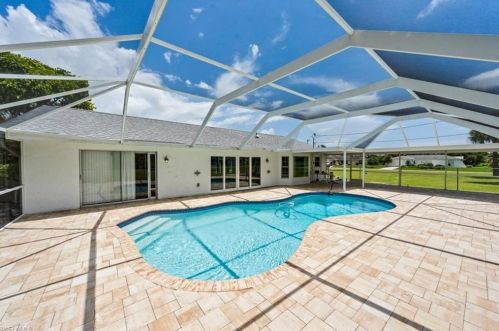 519 Mcarthur Ave, Lehigh Acres, FL 33936-1210