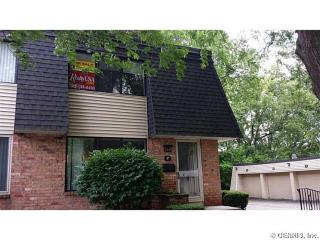 37 Penn Ln, Rochester, NY 14625-2217