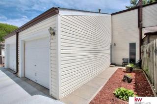 13211 Carpenter St, Omaha, NE 68138-4319