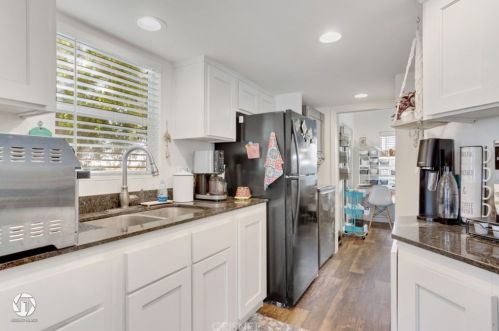 15414 Cuda Dr, Bakersfield CA  93307-9279 exterior