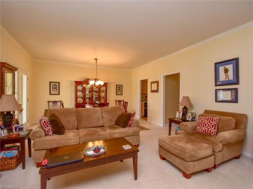 3645 Cherry Hill Dr, Greensboro, NC 27410-9141