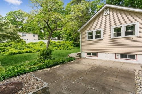 1192 Balsam St, Shrub Oak, NY 10588-1018