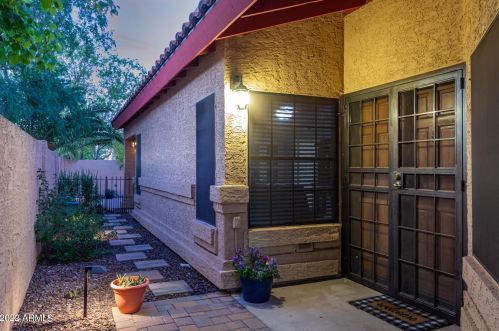 4848 Del Rio St, Chandler, AZ 85226-2097