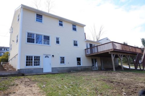 9 Juniper Ln, Brookfield Center CT  06804-1207 exterior