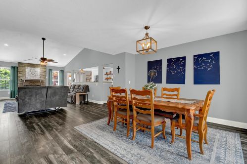 1548 Roscommon Dr, Pataskala OH  43062-7017 exterior