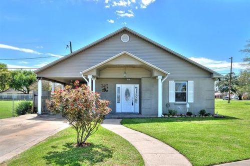 308 Genet Dr, Arabi, LA 70032-2038