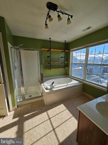 51 Sheffield Ct, Collegeville PA  19426-3927 exterior