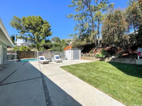 3545 El Caminito, Glendale CA 91214-1713 exterior