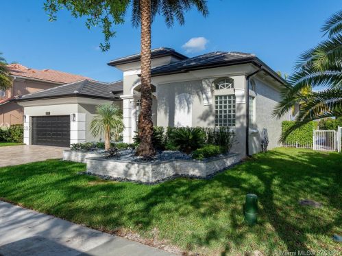3351 195th Ter, Hollywood, FL 33029-5881