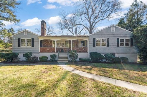 85 Urban St, Stamford, CT 06905-3966