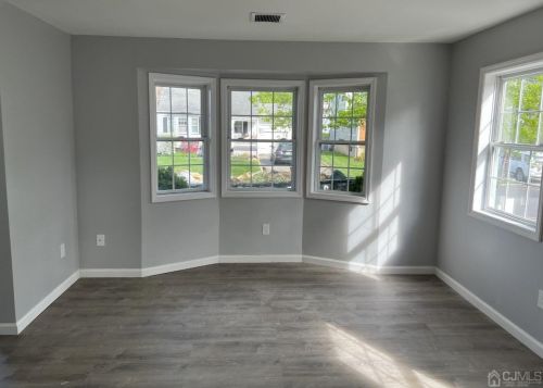 25 Livingston Ave, Avenel NJ  07001-1441 exterior