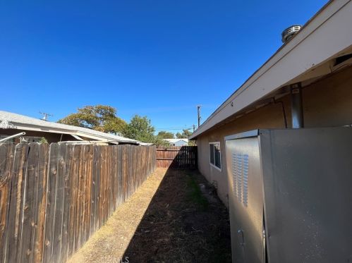 432 Acacia Ave, Rialto CA  92376-2934 exterior