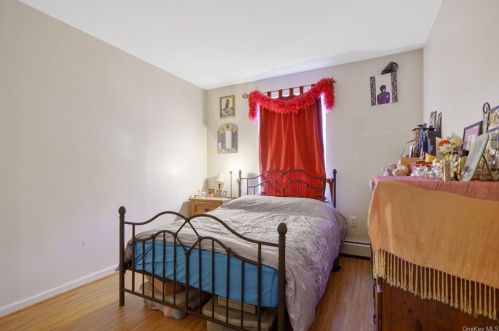 1310 Hoe Ave, Bronx NY  10460-5607 exterior