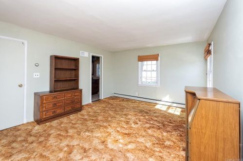 41 Michael Dr, Scarsdale NY  10583-6709 exterior