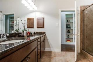 1142 Bishop Ave, Dallas TX  75208-4113 exterior