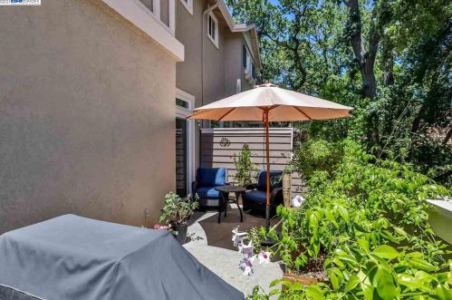 1920 Whitetail Ln, San Ramon CA  94583-2663 exterior