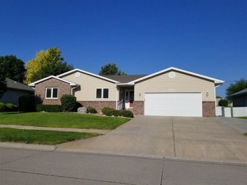 4410 Sunset Trl, Kearney, NE 68845-2364