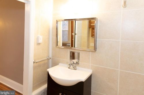 540 Chew Ave, Philadelphia PA 19120-2465 exterior