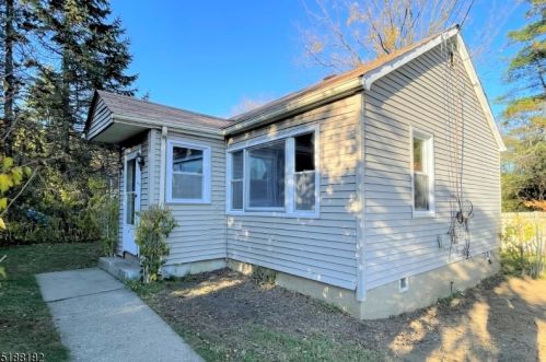 118 Fairview Ave, High Bridge, NJ 08829-1213