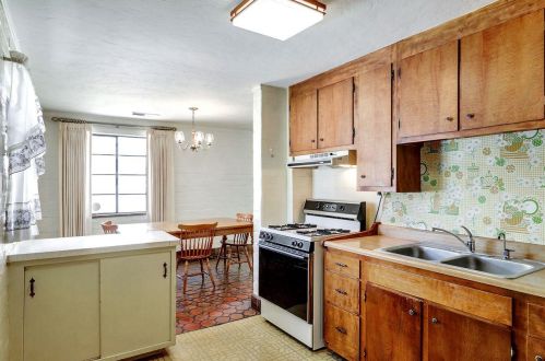 3967 Holly Dr, San Jose CA  95127-1225 exterior