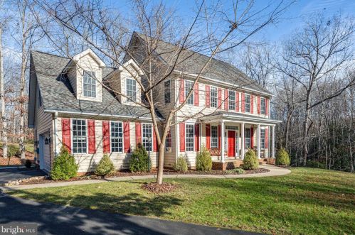 8301 Harrison Ct, Fredericksburg, VA 22407-1906