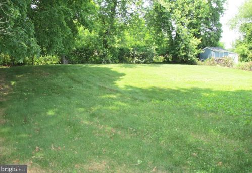 448 Willow Dr, Riverton, NJ 08077-3420