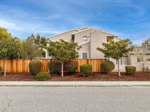 2075 Merlot Dr, Morgan Hill CA  95037-3883 exterior